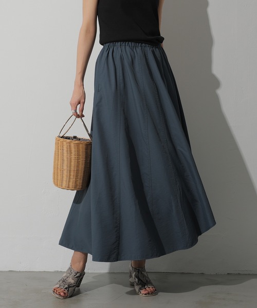 AMERICAN HOLIC（アメリカンホリック）の「切り替えイレヘムフレアスカート　＊（スカート・レディース・ベージュ/ネイビー/グリーン/アイボリー・M/L）」の4枚目の写真