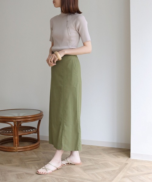 vingtrois（バントロア）の「【Vingtrois】ハーフスリーブアシメボタンリブニット（ニット/セーター・レディース・ホワイト/ブラック/ブルー/グレイッシュベージュ・M）」の17枚目の写真