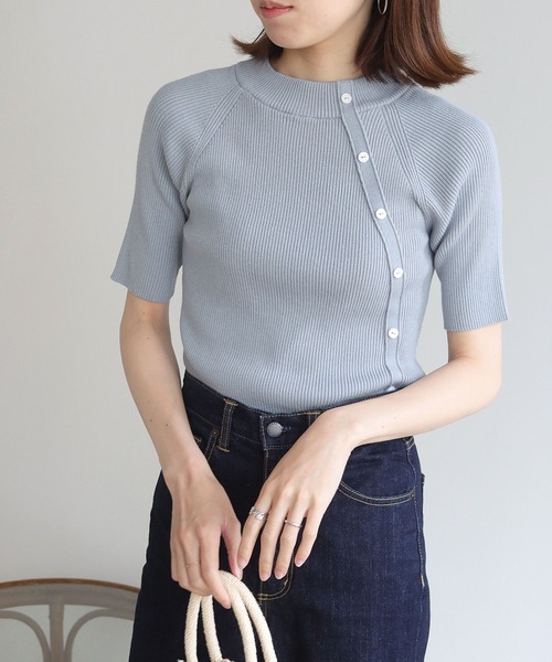 vingtrois（バントロア）の「【Vingtrois】ハーフスリーブアシメボタンリブニット（ニット/セーター・レディース・ホワイト/ブラック/ブルー/グレイッシュベージュ・M）」の18枚目の写真