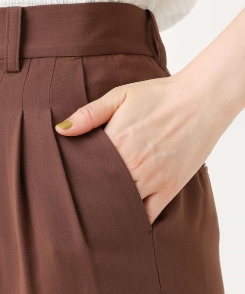 MK MICHEL KLEIN（エムケーミッシェルクラン）の「ウエストタックパンツ/洗える（その他パンツ・レディース・ブラウン/マスタード・38/36）」の9枚目の写真