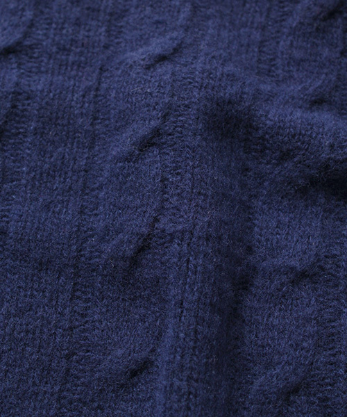 URBAN RESEARCH（アーバンリサーチ）の「URBAN RESEARCH CABLE KNIT C/N（ニット/セーター・メンズ・バーガンディー/ネイビー/ロイヤルブルー/ホワイト・LARGE/MEDIUM）」の18枚目の写真