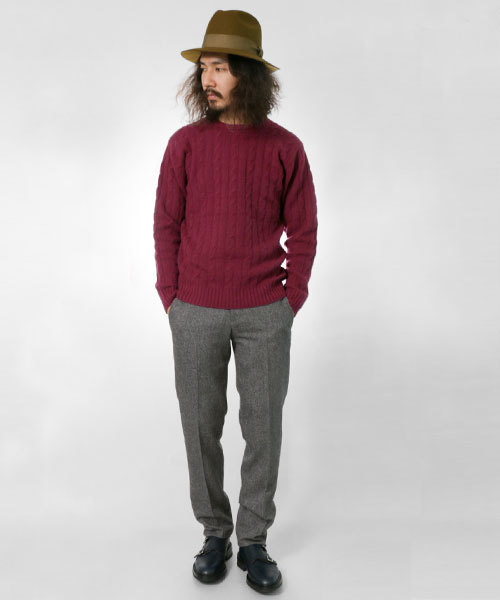 URBAN RESEARCH（アーバンリサーチ）の「URBAN RESEARCH CABLE KNIT C/N（ニット/セーター・メンズ・バーガンディー/ネイビー/ロイヤルブルー/ホワイト・LARGE/MEDIUM）」の8枚目の写真