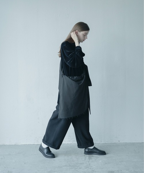 Utusiyo(ウツシヨ)の「shoulder bag 羽嚢(ショルダーバッグ・メンズ・ブラック/ブルー・FREE)」の14枚目の写真