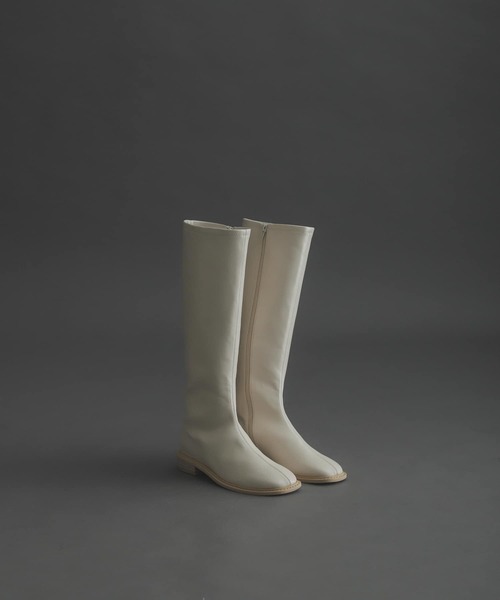 SENSE OF PLACE by URBAN RESEARCH(センスオブプレイスバイアーバンリサーチ)の「スクエアトウセンターシームロングブーツ(ブーツ・レディース・ブラウン/アイボリー/ブラック・MEDIUM/SMALL/LARGE)」の1枚目の写真