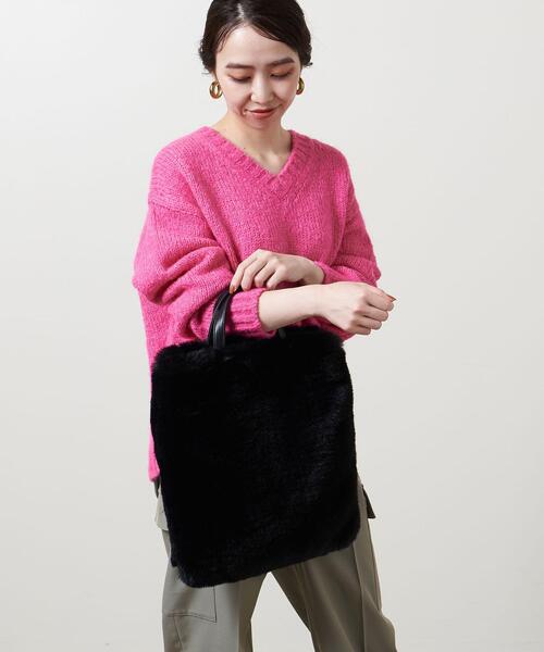 UNITED ARROWS（ユナイテッドアローズ）の「＜UNITED ARROWS＞フェイクファー フラット トートバッグ†（トートバッグ・レディース・ブラック/オフホワイト・FREE）」の3枚目の写真