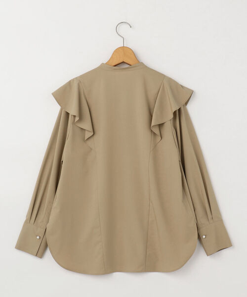 NOLLEY’S(ノーリーズ)の「ラッフルパール釦ブラウス(シャツ/ブラウス・レディース・ブラック/ベージュ・38)」の11枚目の写真