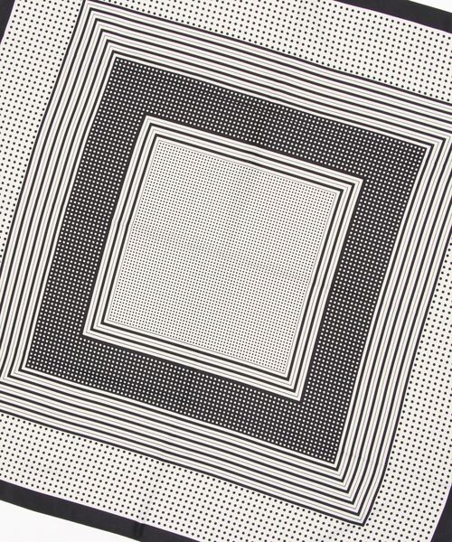 LILY BROWN（リリーブラウン）の「大判スカーフ（バンダナ/スカーフ・レディース・ブラック/キャメル・FREE）」の3枚目の写真