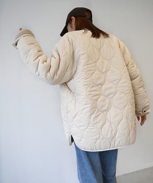 CANAL JEAN（キャナルジーン）の「via j(ヴィアジェイ) キルティング中ボアジャケット（ノーカラージャケット・レディース・アイボリー・ONE SIZE）」の12枚目の写真