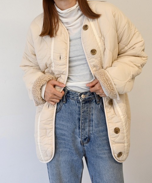 CANAL JEAN（キャナルジーン）の「via j(ヴィアジェイ) キルティング中ボアジャケット（ノーカラージャケット・レディース・アイボリー・ONE SIZE）」の13枚目の写真