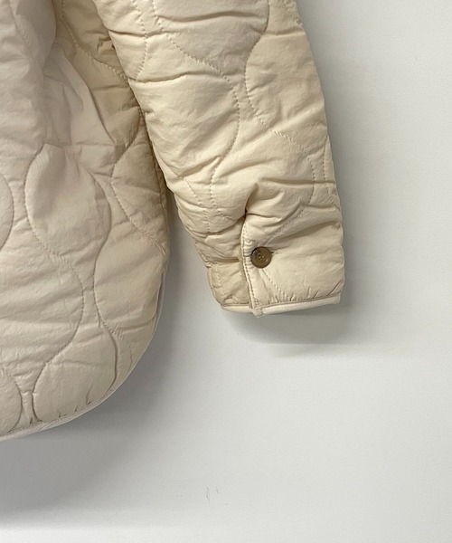 CANAL JEAN（キャナルジーン）の「via j(ヴィアジェイ) キルティング中ボアジャケット（ノーカラージャケット・レディース・アイボリー・ONE SIZE）」の16枚目の写真