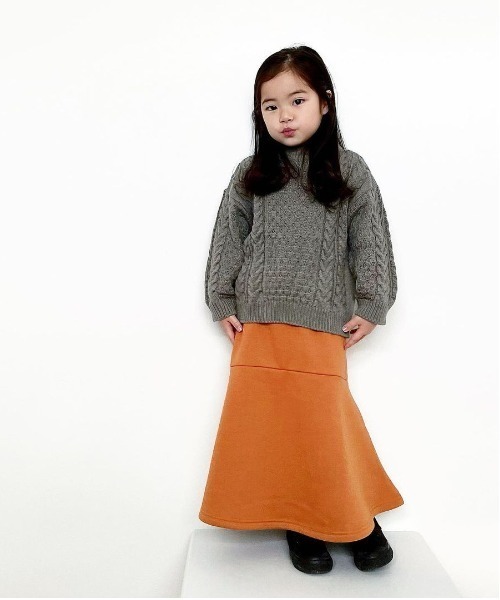 lulpini（ルルピー二）の「kids　裏起毛マーメイドスカート（スカート・キッズ・オフホワイト/オレンジ/ラベンダー・S/M/L）」の17枚目の写真