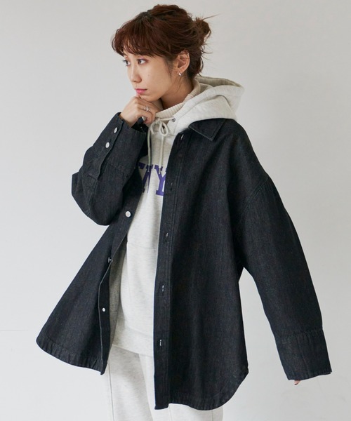 Auntie Rosa Holiday(アンティローザホリデー)の「バックレースアップBIGデニムシャツ(シャツ/ブラウス・レディース・ネイビー/ブラック・FREE)」の4枚目の写真