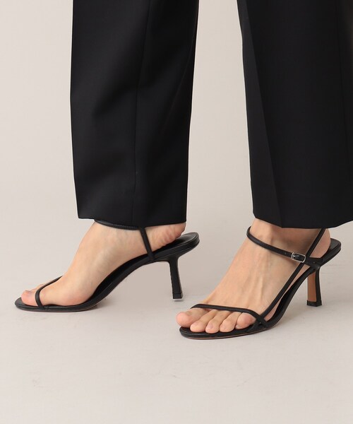 Tony Bianco（トニービアンコ）の「◆TONY BIANCO Caprice サンダル（サンダル・レディース・ホワイト/ブラック・40/35/30）」の5枚目の写真