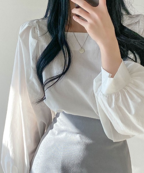 SONA(ソナ)の「SONYUNARA パフ袖スクエアネックブラウス(シャツ/ブラウス・レディース・アイボリー・FREE)」の3枚目の写真