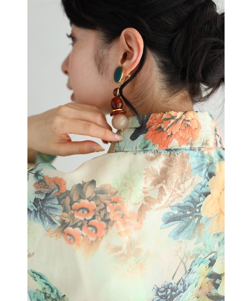 cawaii(カワイイ)の「色鮮やかに優しく描く水彩花シャツトップス(シャツ/ブラウス・レディース・イエロー・FREE)」の17枚目の写真