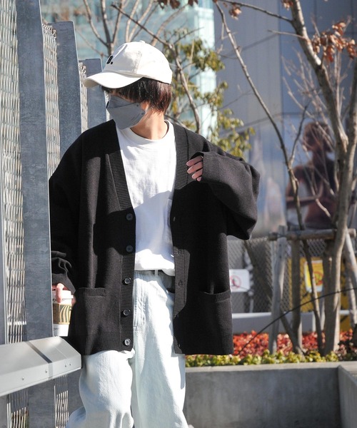 ZIP FIVE（ジップファイブ）の「【ZIP FIVE】ボリュームニット バックデザイン オーバーカーディガン（カーディガン/ボレロ・レディース・ベージュ/ホワイト系1/オフホワイト/ブラック系/ベージュ系1/ホワイト系/ブラック系2/グリーン系1/グリーン/ブラック系1/ブラック/ベージュ系/グリーン系・MEDIUM/LARGE）」の21枚目の写真