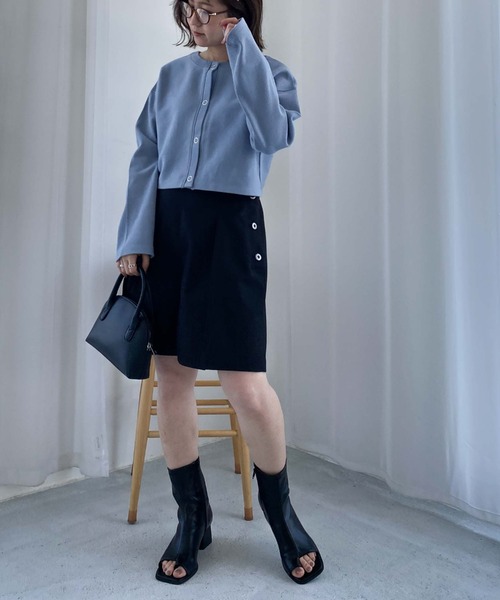 archives(アルシーヴ)の「金ボタン付きハーフパンツ(その他パンツ・レディース・ブラック/ベージュ/グレイッシュベージュ・MEDIUM)」の13枚目の写真