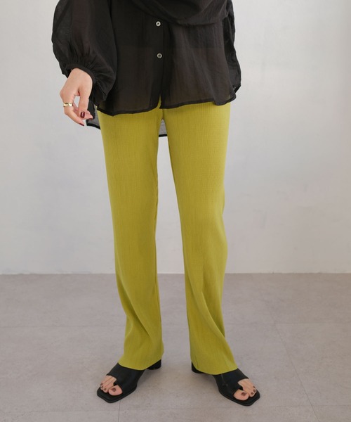 ＡＮＤＪ（アンドジェイ）の「カットオフハイウエストプリーツストレートパンツ（その他パンツ・レディース・アイボリー/ブラック/グリーン/パープル/ブルー/ライム/オレンジ/テラコッタ/モスグリーン/マスタード・M）」の5枚目の写真