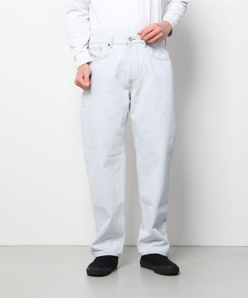 DIESEL（ディーゼル）の「DIESEL SS22 メンズ ルーズ ストレート デニムパンツ サステナブル（デニムパンツ・メンズ・インディゴブルー・32inch/30inch/28inch/34inch/36inch/26inch）」の3枚目の写真