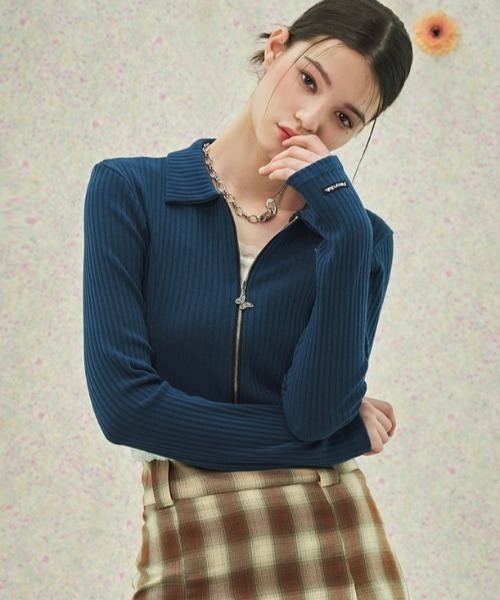 FANCY CLUB（ファンシークラブ）の「韓国ブランド NASTY FANCY CLUB ナスティーフアンシークラブ 2 WAY COLLAR ZIP-UP 長袖 ジップアップトップス 長袖トップス ショートカーディガン 短丈トップス ジップアップ 蝶々 韓国ファッション 韓国ストリート ストリートファッション y2k（カーディガン/ボレロ・レディース・アイボリー/ブルー/ブラック・ONE SIZE）」の21枚目の写真