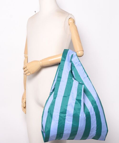 DouDou(ドゥドゥ)の「【BAGGU/バグゥ】2022SS STANDARD BAGGU(エコバッグ/サブバッグ・レディース・グリーン/サックスブルー/バイオレット/ローズ/レッド・FREE)」の8枚目の写真