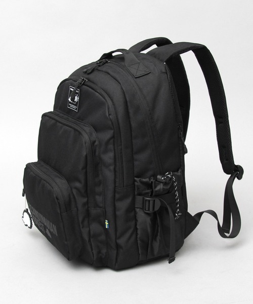 SCANDINAVIAN FOREST(スカンジナビアン・フォレスト)の「SCANDINAVIAN FOREST / スカンジナビアンフォレスト / ポリエステル ロゴプリント デイパック / バックパック / ハリネズミ / 大きめ / ラバーチャーム付き(バックパック/リュック・レディース・ブラック・FREE)」の5枚目の写真