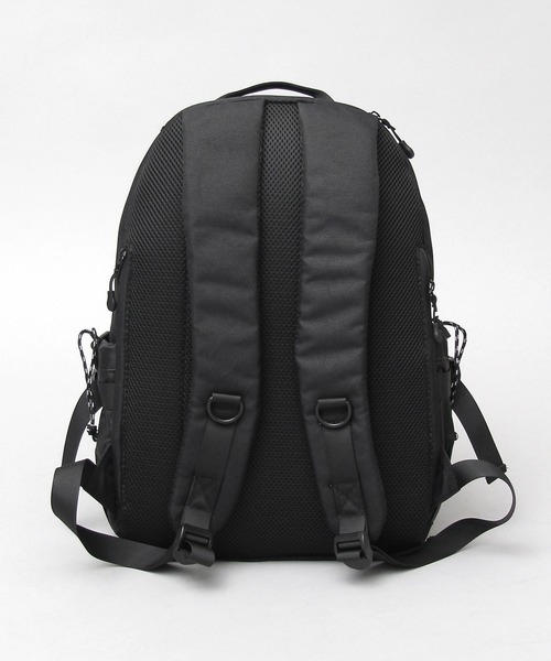 SCANDINAVIAN FOREST(スカンジナビアン・フォレスト)の「SCANDINAVIAN FOREST / スカンジナビアンフォレスト / ポリエステル ロゴプリント デイパック / バックパック / ハリネズミ / 大きめ / ラバーチャーム付き(バックパック/リュック・レディース・ブラック・FREE)」の6枚目の写真