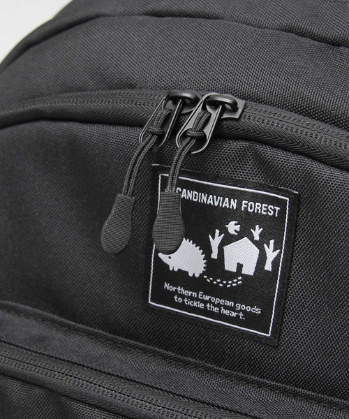 SCANDINAVIAN FOREST(スカンジナビアン・フォレスト)の「SCANDINAVIAN FOREST / スカンジナビアンフォレスト / ポリエステル ロゴプリント デイパック / バックパック / ハリネズミ / 大きめ / ラバーチャーム付き(バックパック/リュック・レディース・ブラック・FREE)」の16枚目の写真