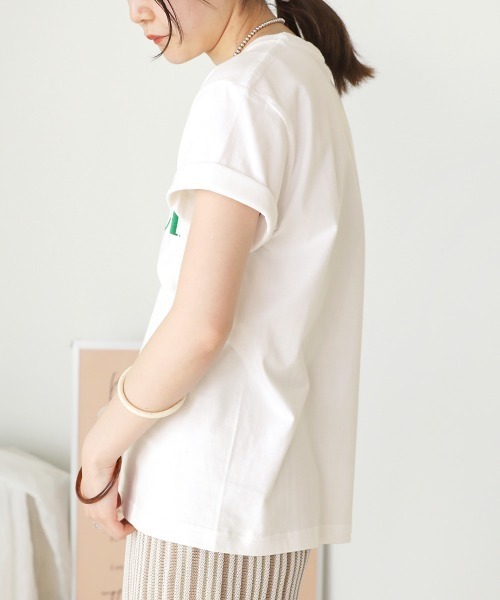 Bab(バブ)の「FrenchフロッキーロゴTee(Tシャツ/カットソー・レディース・ベージュ/オフホワイト/チャコールグレー/ホワイト系・FREE)」の7枚目の写真