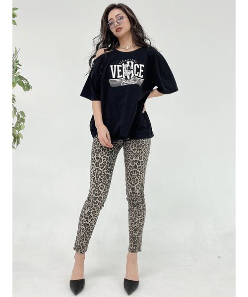 GYDA(ジェイダ)の「ESCAPISM CUTデザインTシャツ(Tシャツ/カットソー・レディース・オフホワイト/ブラック/ベージュ/グリーン・FREE)」の8枚目の写真