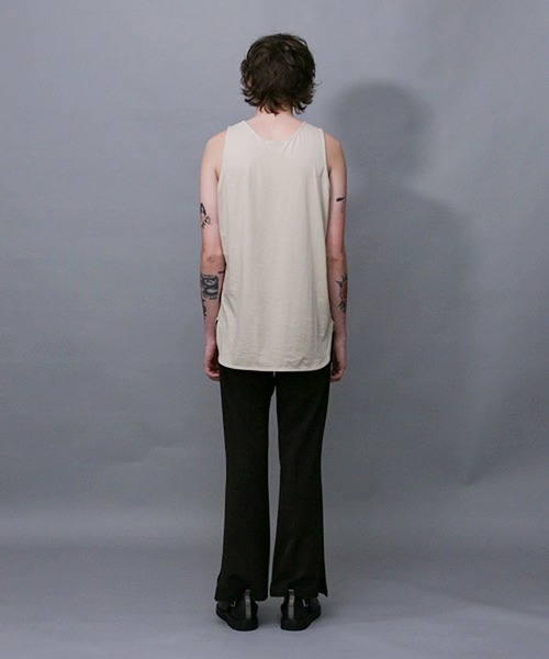 Iroquois(イロコイ)の「IROQUOIS イロコイ / LAYERED LONG T/T レイヤードロングタンクトップ / 179200(タンクトップ・メンズ・ブラック/オフホワイト/ベージュ/チャコールグレー・1/2/3)」の13枚目の写真