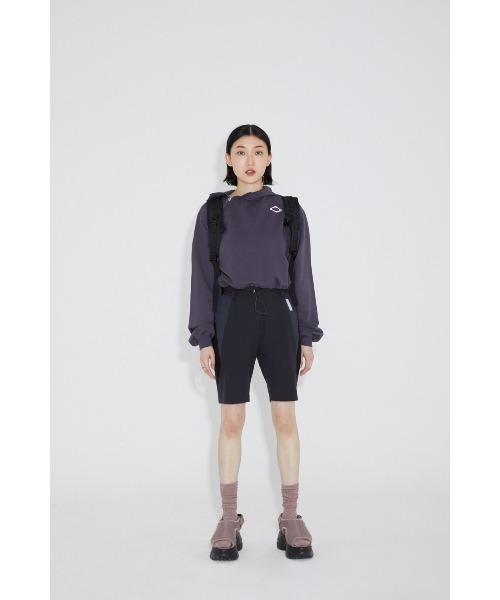 MSCHF(ミスチーフ)の「CROPPED SIDE ZIP HOODIE(ブルゾン・レディース・チャコールグレー・S/M)」の1枚目の写真