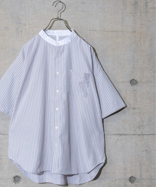 JOHN'S CLOSET(ジョンズクローゼット)の「【i】ブロードストライプバンドカラーシャツ 半袖(シャツ/ブラウス・メンズ・ブラック/ネイビー/グレー/グリーン・MEDIUM/LARGE/X-LARGE)」の2枚目の写真