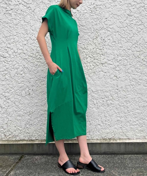 Settimissimo（セッティミッシモ）の「バルーンシルエットポケット付コットンロングワンピース（ワンピース・レディース・ベージュ/グリーン/ブラック・FREE）」の8枚目の写真