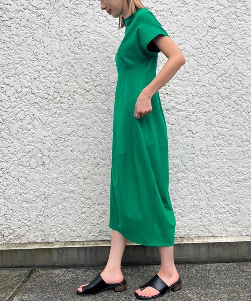 Settimissimo（セッティミッシモ）の「バルーンシルエットポケット付コットンロングワンピース（ワンピース・レディース・ベージュ/グリーン/ブラック・FREE）」の7枚目の写真