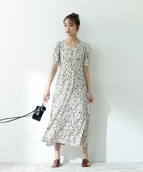 N.（N. Natural Beauty Basic）（エヌエヌナチュラルビューティーベーシック）の「ヘンケイアニマルギャザーショルダーワンピース（ワンピース・レディース・ホワイト系その他/グリーン系その他/ネイビー系1・SMALL/MEDIUM）」の12枚目の写真