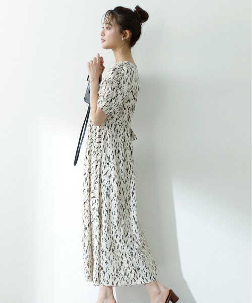 N.（N. Natural Beauty Basic）（エヌエヌナチュラルビューティーベーシック）の「ヘンケイアニマルギャザーショルダーワンピース（ワンピース・レディース・ホワイト系その他/グリーン系その他/ネイビー系1・SMALL/MEDIUM）」の16枚目の写真