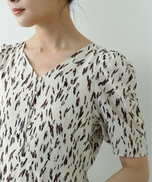 N.（N. Natural Beauty Basic）（エヌエヌナチュラルビューティーベーシック）の「ヘンケイアニマルギャザーショルダーワンピース（ワンピース・レディース・ホワイト系その他/グリーン系その他/ネイビー系1・SMALL/MEDIUM）」の5枚目の写真