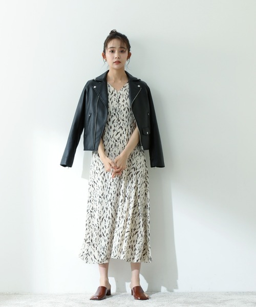 N.（N. Natural Beauty Basic）（エヌエヌナチュラルビューティーベーシック）の「ヘンケイアニマルギャザーショルダーワンピース（ワンピース・レディース・ホワイト系その他/グリーン系その他/ネイビー系1・SMALL/MEDIUM）」の8枚目の写真