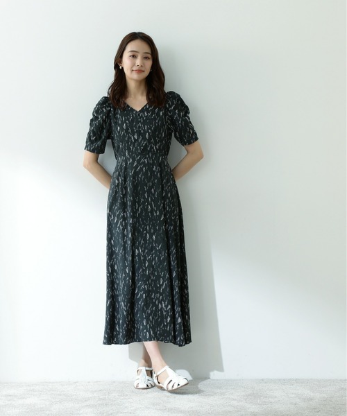 N.（N. Natural Beauty Basic）（エヌエヌナチュラルビューティーベーシック）の「ヘンケイアニマルギャザーショルダーワンピース（ワンピース・レディース・ホワイト系その他/グリーン系その他/ネイビー系1・SMALL/MEDIUM）」の9枚目の写真