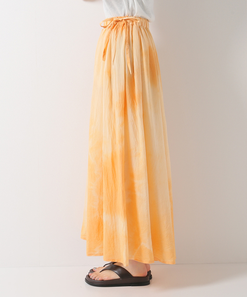 IENA(イエナ)の「【enrica/エンリカ】ギャザースカート Natural dye(スカート・レディース・オレンジ・FREE)」の3枚目の写真