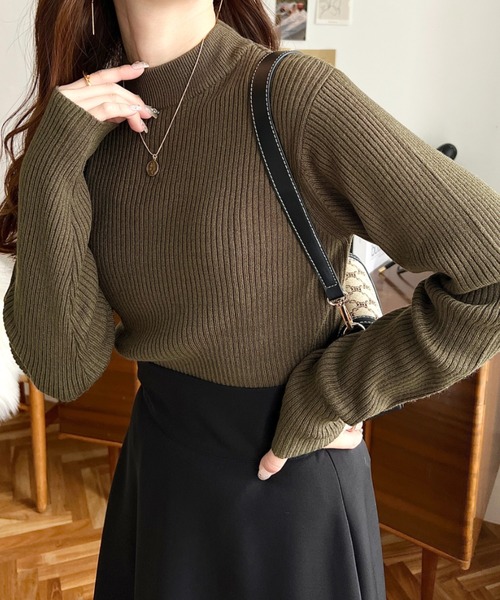 moment+（モーメントプラス）の「【累計販売枚数6万枚突破！】12G ボトルネックカラーリブニットプルオーバー（ニット/セーター・レディース・チャコールグレー/ブラック/カーキ/オレンジ/ブルー/アイボリー/ボルドー/グレイッシュベージュ/ネイビー/ブラウン/ダークグリーン・M/L）」の13枚目の写真