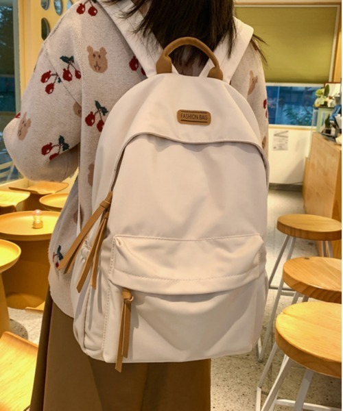 gossip!ロサンゼルス(ゴシップロサンゼルス)の「ナイロン バックパック/リュック(バックパック/リュック・レディース・ホワイト/ブラック/ブラック系その他・FREE)」の4枚目の写真