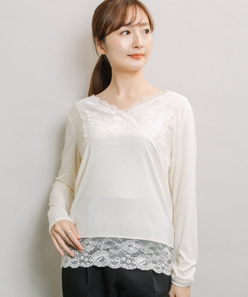 ELVENCE DEUX(エルベンスドゥ)の「テレコレースツカイVネック(Tシャツ/カットソー・レディース・ブラック/ベージュ/オフホワイト・MEDIUM/LARGE)」の1枚目の写真