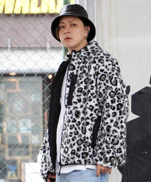 1111clothing(ワンフォークロージング)の「シープボア リバーシブル ビッグジャケット / ボア ブルゾン ジャケット アウター オーバーサイズ(ブルゾン・メンズ・ベージュ/ブラック×ホワイト/ブラック/グレー/アイボリー・M/L/XL)」の14枚目の写真