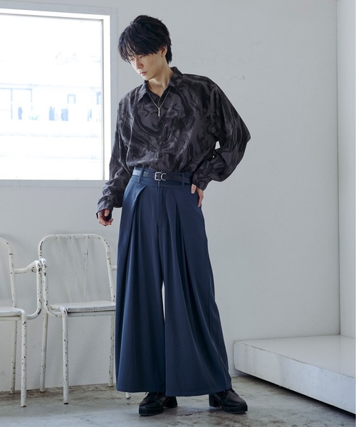 Ellno Loset(エルノロゼット)の「BLURレギュラーシャツ(シャツ/ブラウス・メンズ・ブラック系/グレー系・MEDIUM/LARGE)」の8枚目の写真