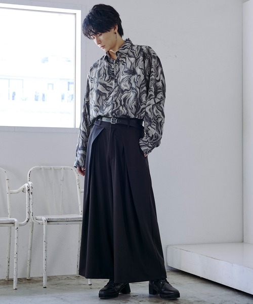 Ellno Loset(エルノロゼット)の「BLURレギュラーシャツ(シャツ/ブラウス・メンズ・ブラック系/グレー系・MEDIUM/LARGE)」の16枚目の写真
