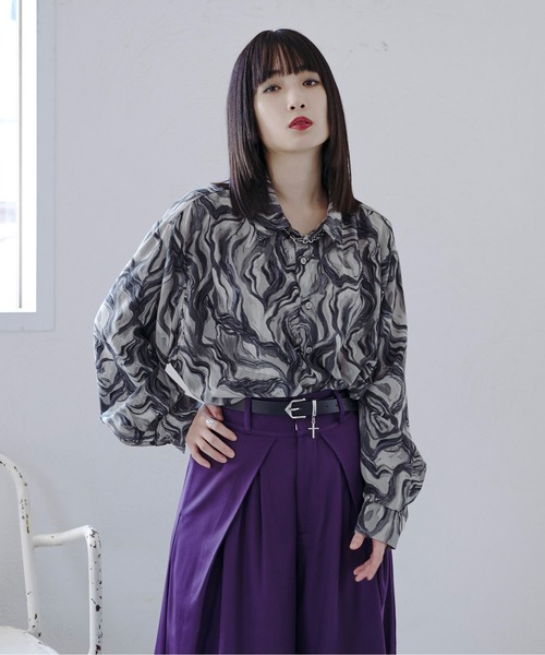 Ellno Loset(エルノロゼット)の「BLURレギュラーシャツ(シャツ/ブラウス・メンズ・ブラック系/グレー系・MEDIUM/LARGE)」の17枚目の写真