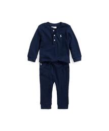 POLO RALPH LAUREN CHILDRENSWEAR（ポロ ラルフ ローレン チルドレンズウェア）の「ワッフルニット ヘンリー シャツ & パンツ セット（ベビーギフト）」