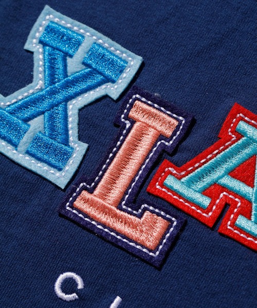 XLARGE（エクストララージ）の「MULTI COLOR COLLEGE LOGO S/S TEE（Tシャツ/カットソー・メンズ・ホワイト/ブラック/ネイビー・S/M/L/XL）」の4枚目の写真
